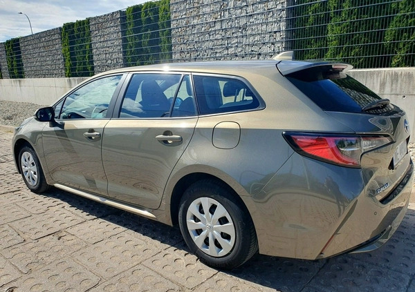 Toyota Corolla cena 51626 przebieg: 79990, rok produkcji 2019 z Skoczów małe 154